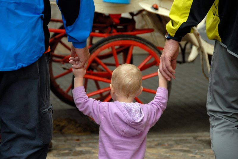 Mallorca 馬約卡<br>厲害真厲害！真箇小孩頭頂會發出12條紅色光芒。<br/>