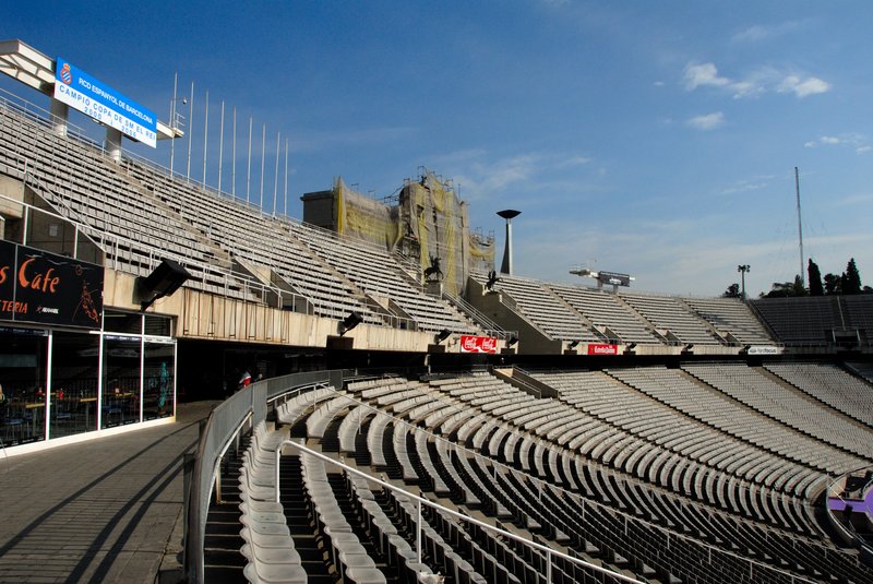 Barcelona 巴塞隆納<br>1992年的奧運會場，十分雄偉壯觀。<br/>