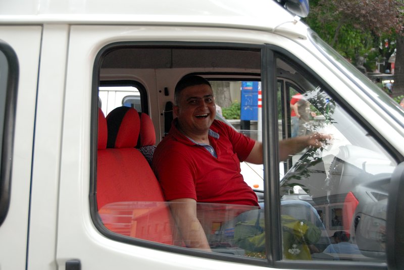 Trabzon 特拉布松<br>陌生的土耳其司機，在車上把我叫住，熱情的打招呼，希望我拍張相片。<br/>