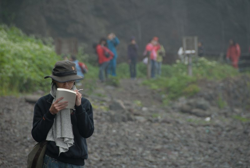 北海道 禮文島<br>我以為我用相片寫遊記已經很厲害了，想不到這次有個團員，是個有名的插畫家。旅程中他用素描寫遊記，真是令人佩服。<br/>