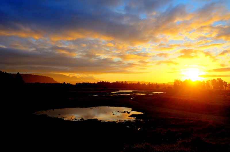 Fox Glacier福斯冰河<br>山區美麗的夕陽，讓人不禁快門猛按。<br/>