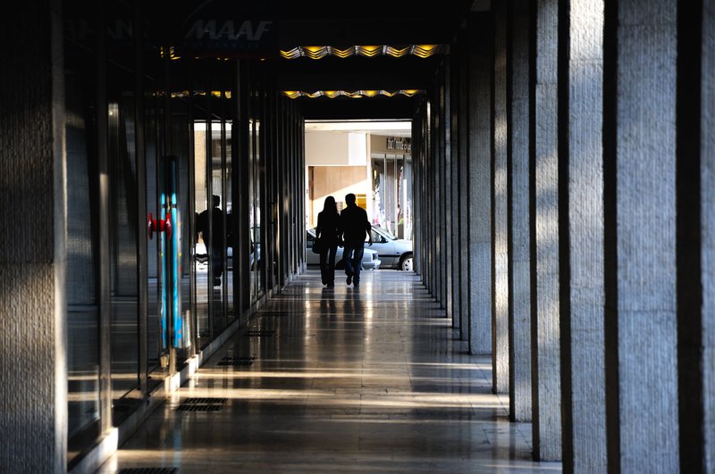 里昂Lyon<br>光和影吸引我在此拍了許多張相片，但是都沒有很滿意。<br/>