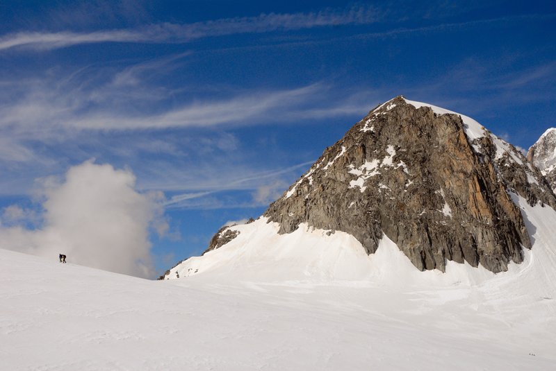 夏摩尼-白朗峰 Chamonix Mont Blanc<br>站在歐洲最高峰白朗峰(海拔4807公尺)身旁，人類顯得十分渺小。<br/>