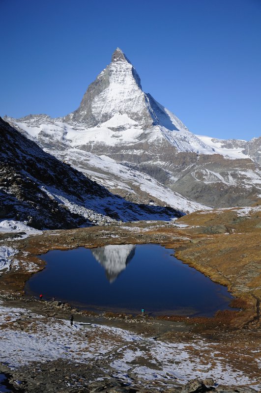 馬特洪峰山區 Matterhorn<br>著名的利菲爾湖riffelsee倒影，馬特洪峰就乖乖的躺在湖面上。<br/>