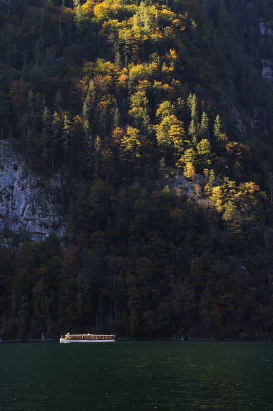 國王湖區 Konigsee<br>很美的國王湖，雖然遊客很多，但是運用電動船來維護環境。<br/>