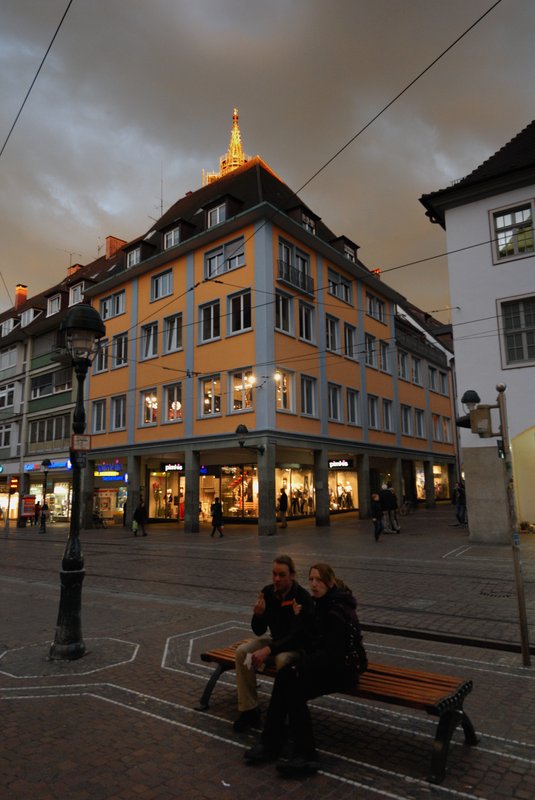 弗萊堡  Freiburg<br>當然還有悠閒小憩的情人。<br/>