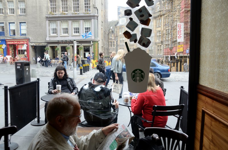 愛丁堡 Edinburgh<br>愛丁堡舊城區裡的星巴克，這裡有舒適的休憩空間還有免費的wifi。<br/>