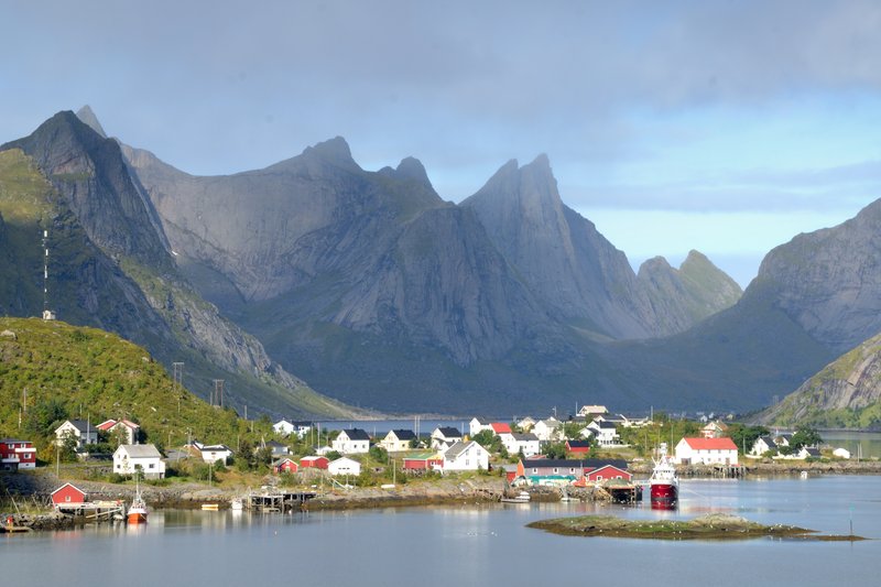 Reine<br>盛名遠播的Reine小漁村，風景非常美麗。<br/>