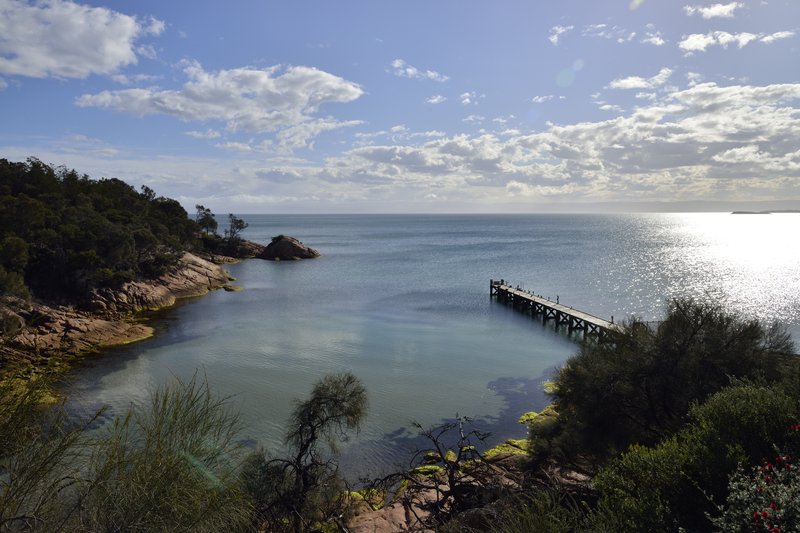Freycinet National Park 菲欣納<br>這個漂亮景點，是在人家度假村裡，有點不好意思的進去逛逛。