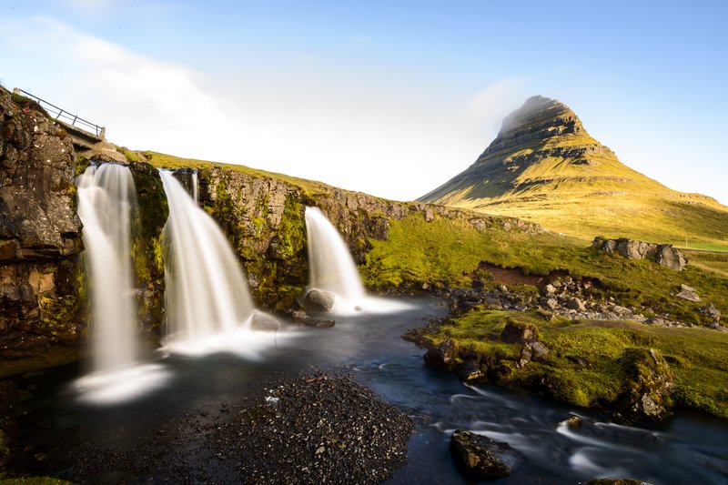 Kirkjufell 教堂山<br>教堂山Kirkjufell是冰島明信片曝光率最高的景點。