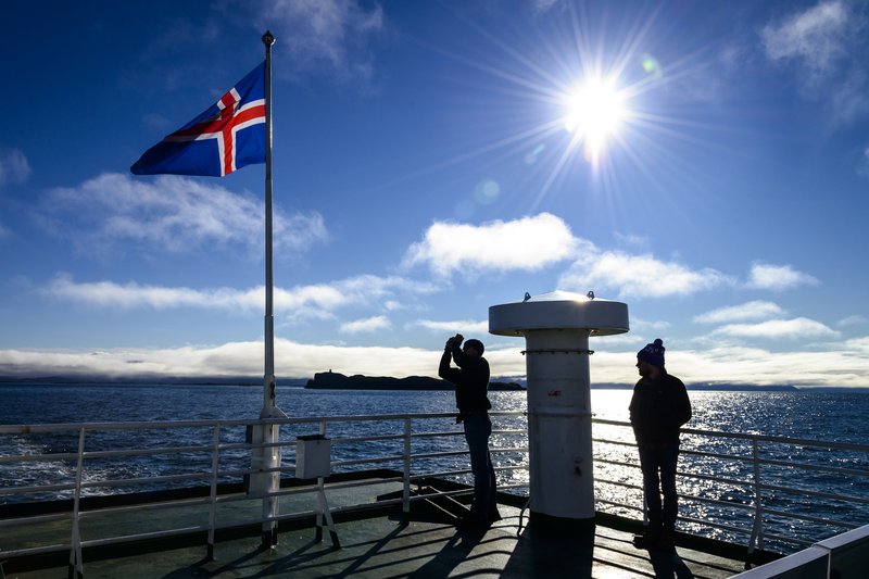 西北峽灣<br>從Snaefellsnes半島的Stykkisholmur港口，坐渡輪到西北峽灣Breidafjordur。