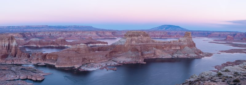 Alstrom point<br>日落後的Alstrom point安靜的嚇人，來回5個小時的車程+健行，沒見到半個人。